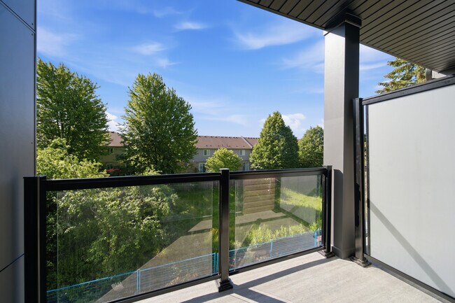 Photo du bâtiment - 42 Lowes Rd W