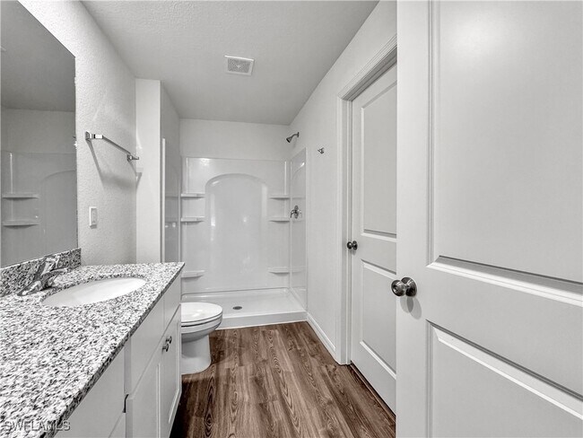 Foto del edificio - 4508 Harrington St