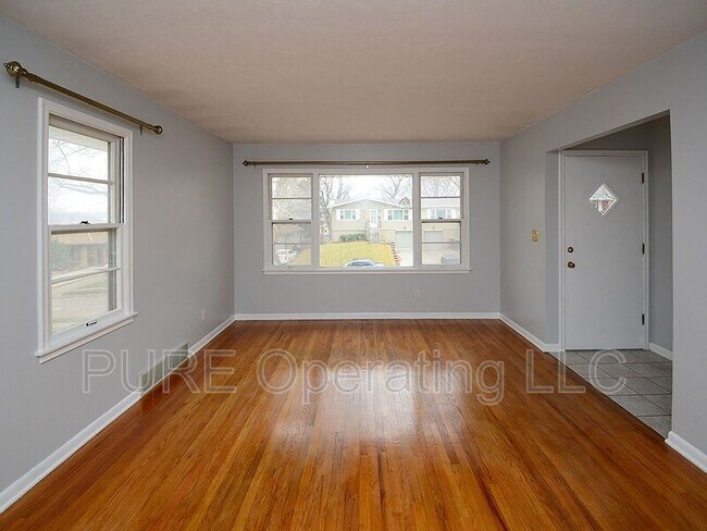 Foto del edificio - 3333 S 82nd St