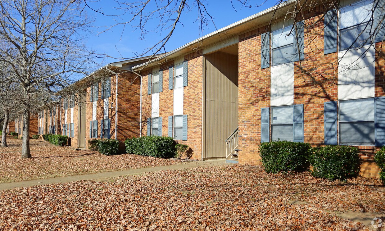 Primary Photo - Timberlane Apartments