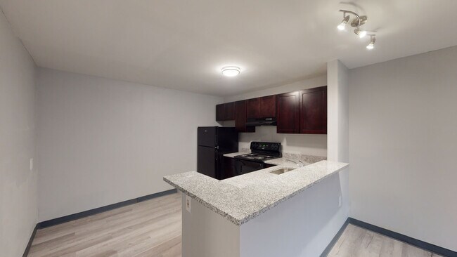 Building Photo - Best Priced Unit on the Market! FREE MONTH...