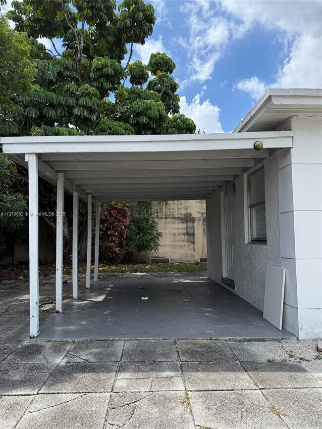 Foto del edificio - 600 NW 116th Terrace