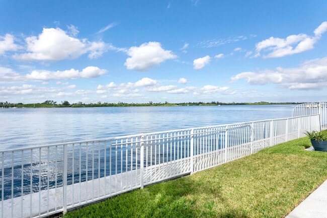 Foto del edificio - 2860 S Ocean Blvd