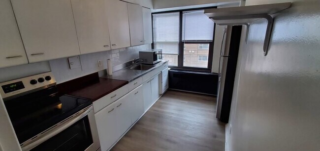 Foto del edificio - 6118 N Sheridan Rd