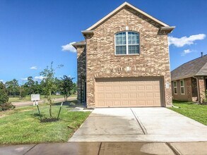 Building Photo - 9730 Tura Dr