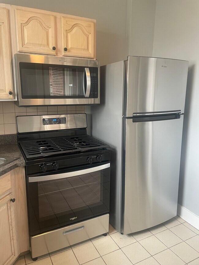 Foto del edificio - 111 E Garden Rd