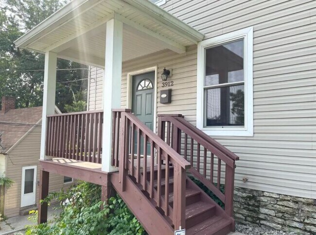 Building Photo - 3912 Feemster St