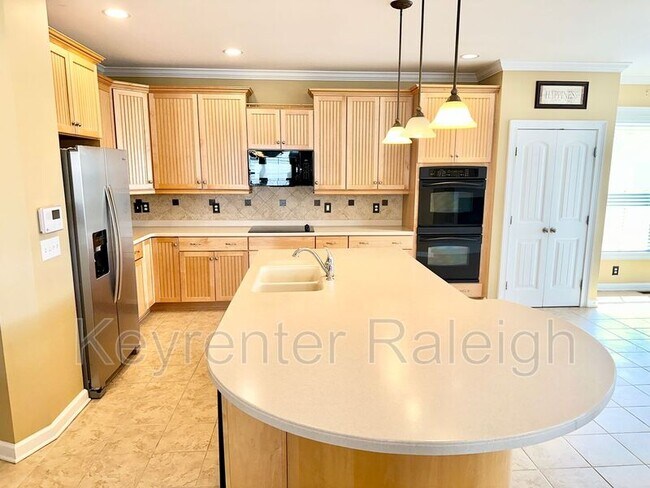Foto del edificio - 208 Austin View Blvd