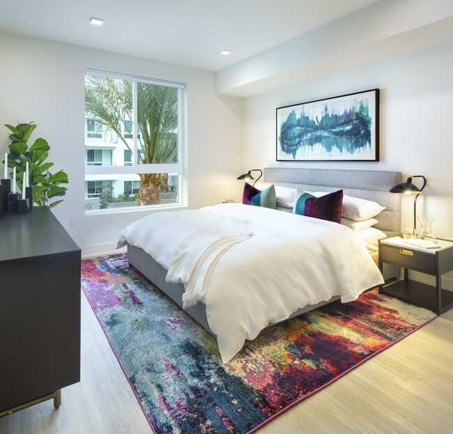 The Q Topanga Apartments 6263 Topanga Canyon Blvd Woodland Hills, CA