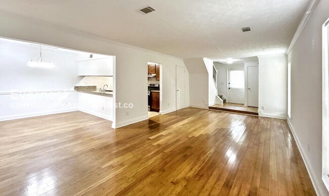 Foto del edificio - 6387 E Windsor Ln