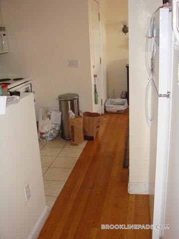 Building Photo - 1801 Beacon St