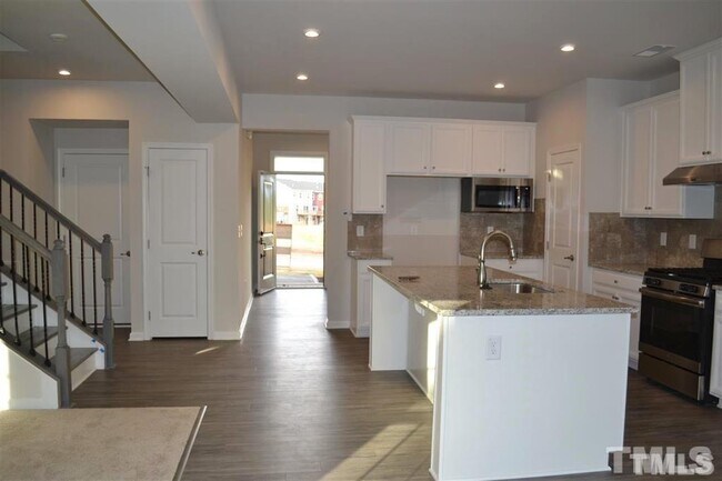 Foto del edificio - 3 Bedroom Single Family House for Rent