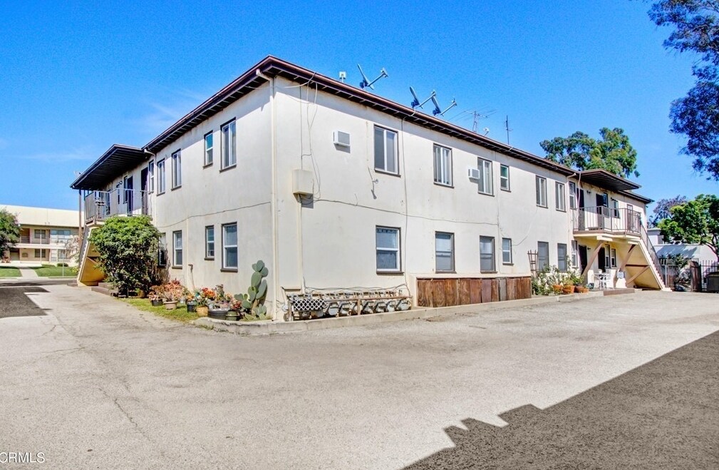 Foto del edificio - 5700 Corbett St