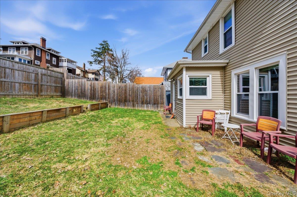 Foto del edificio - 23 Forsythe Pl