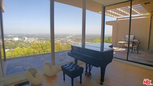 Building Photo - 3873 Beverly Ridge Dr