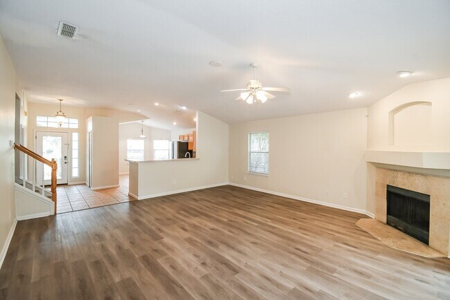 Foto del edificio - 732 Dewdrop Loop