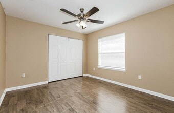 Building Photo - 904 Pointers Way