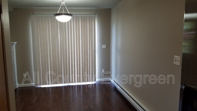 Foto del edificio - 904 31st St NE