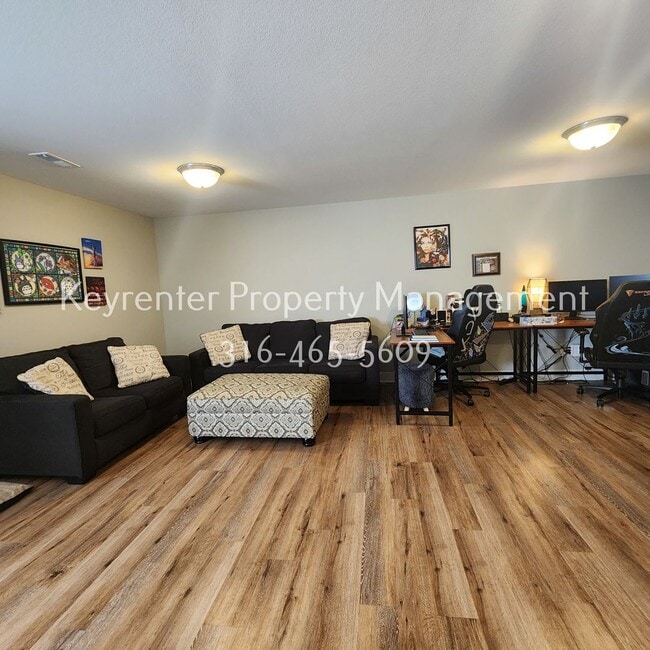 Foto del edificio - 12804 E Timber Lake Rd