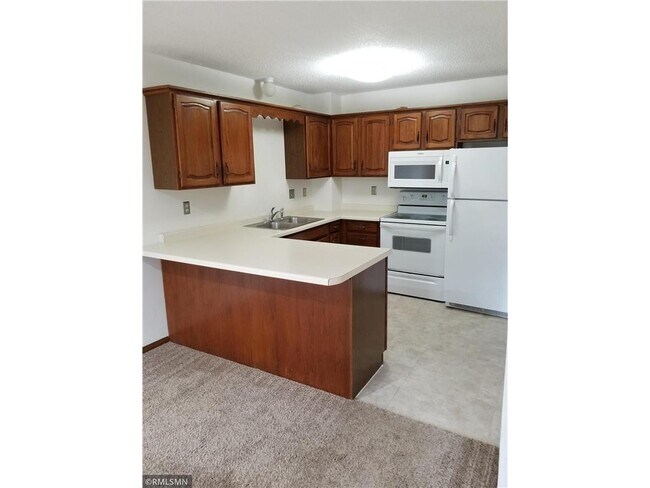 Building Photo - 2317 Amberwood Dr