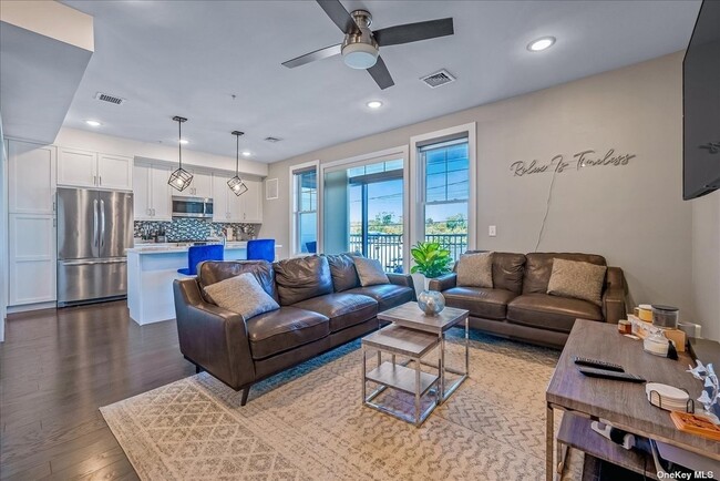 Building Photo - 141 Marina Pointe Dr