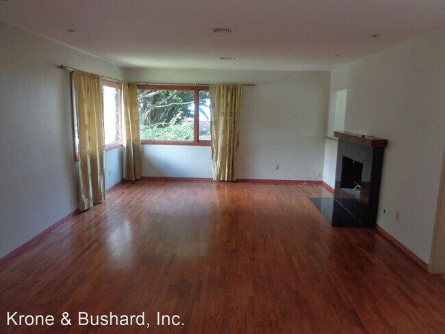 Building Photo - 3 br, 2 bath House - 1614 Yost Dr