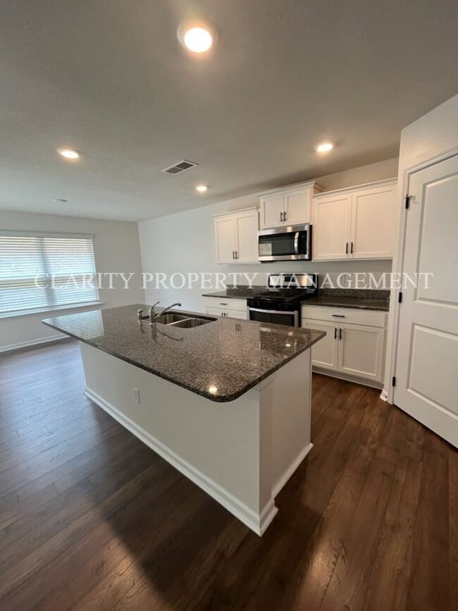 Building Photo - ***Coming soon!!***