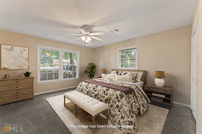 Foto del edificio - 5584 Benton Woods Dr NE