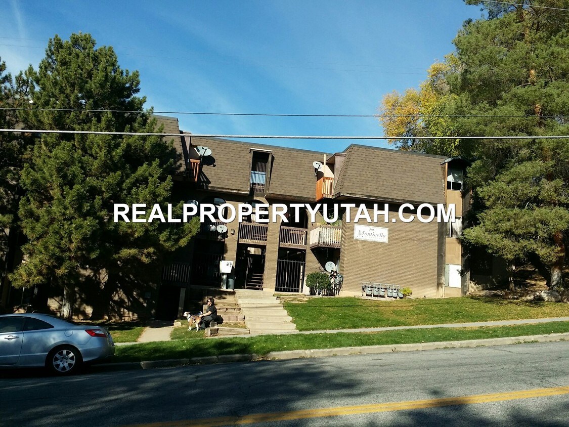 Building Photo - 560 27th St