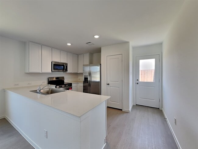 Foto del edificio - 18710 Barrichello Dr