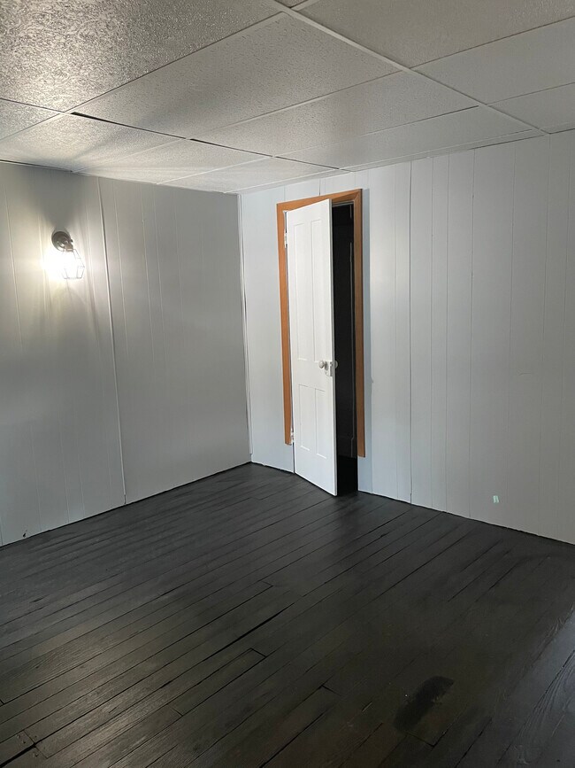 Foto del edificio - 1219 W Walnut St