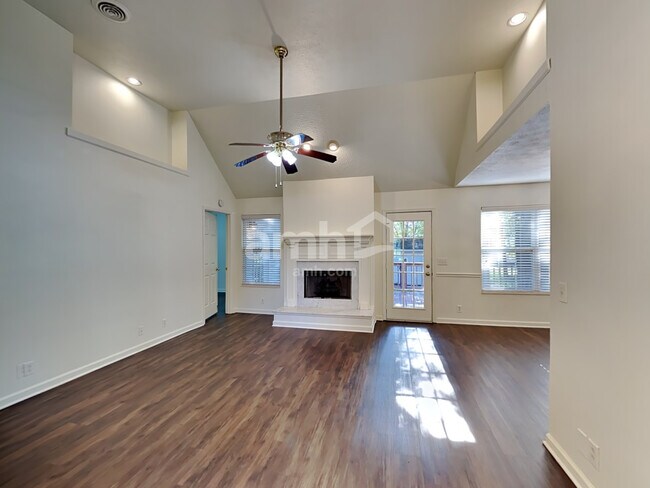 Building Photo - 205 Reidway Drive