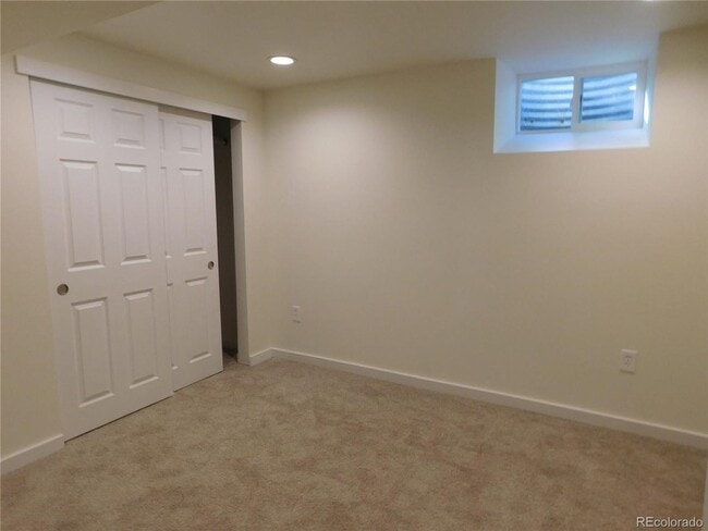 Building Photo - 4 Bedroom Single Family Home in Denver