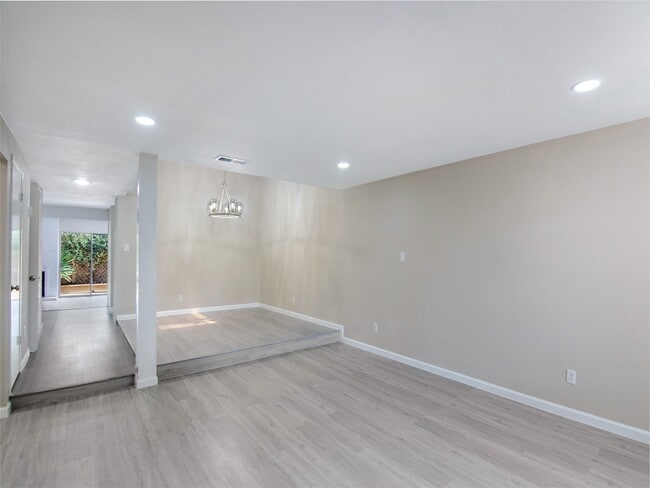 Foto del edificio - 11624 Village Pl Dr