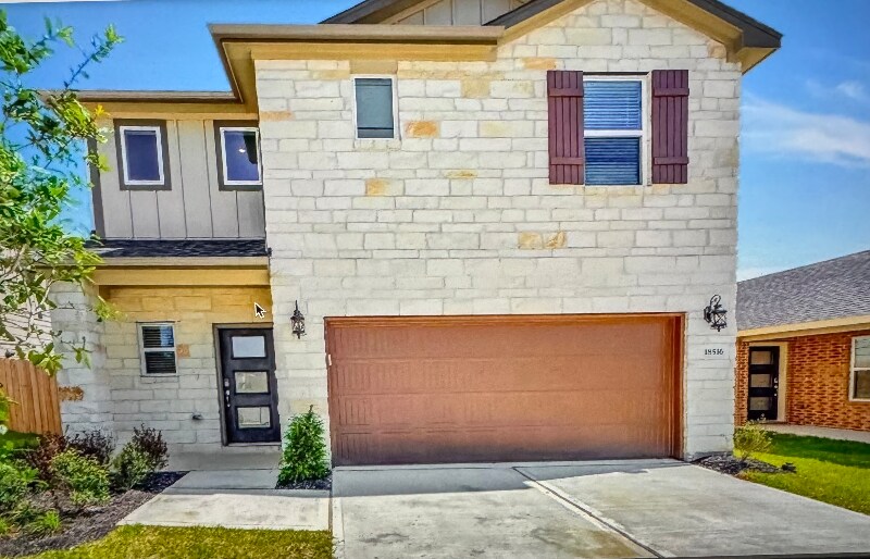 Foto principal - 18516 Amber Pine Ct