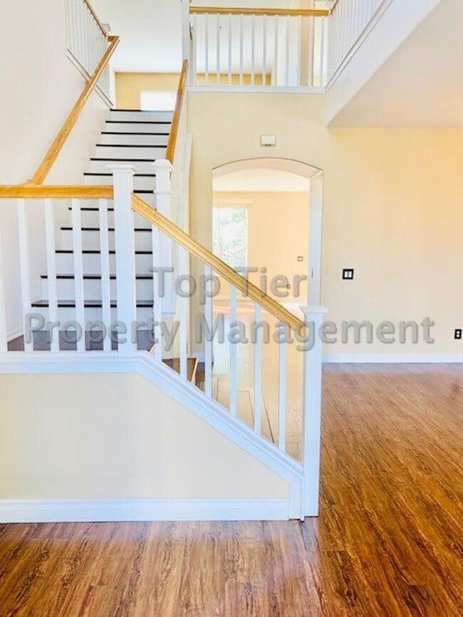 Building Photo - Beautiful 5 Bd/3 Ba, 3307 sf single-family house in San Marcos available now for lease!