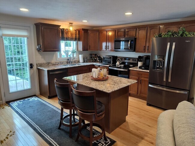 Foto del edificio - 28 Owens Dr