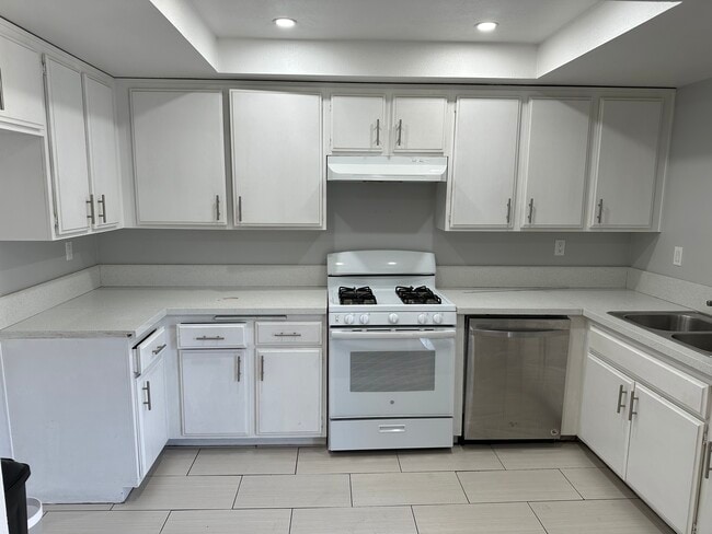 Building Photo - 1511 257th St