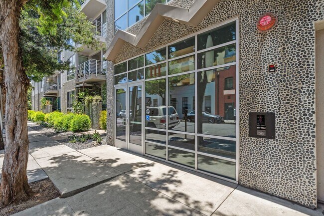 Foto del edificio - 111 S De Lacey Ave