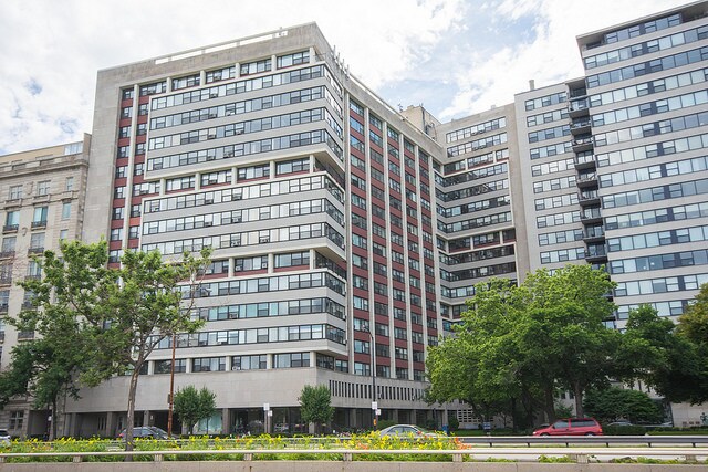 Foto principal - 3420 N Lake Shore Dr