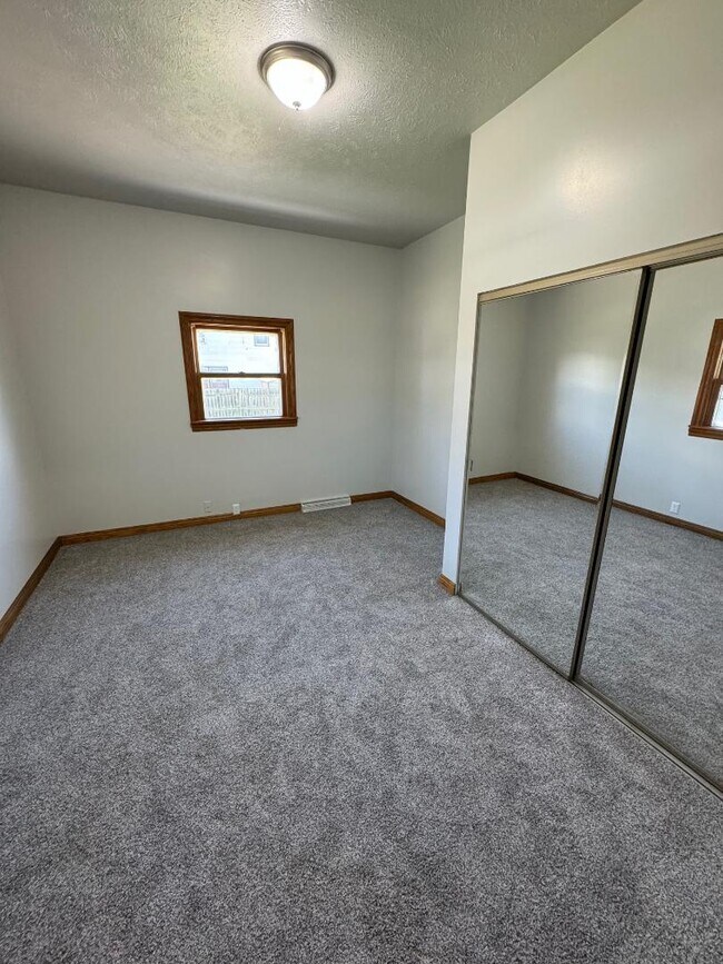 Foto del edificio - 3140 N 48th St