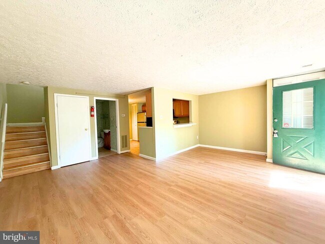 Foto del edificio - 13331 Demetrias Way