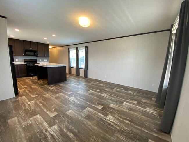 Foto del edificio - 1040 Anna Ave