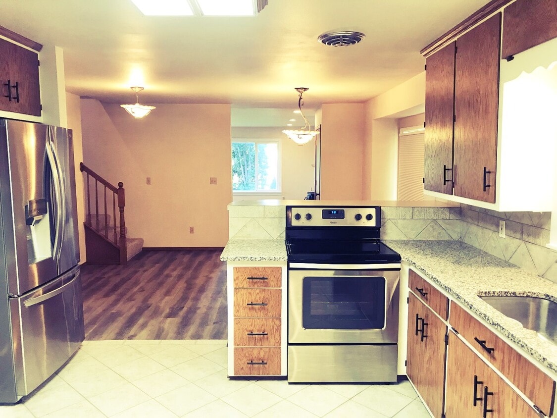Foto principal - 2000 Sheller Rd