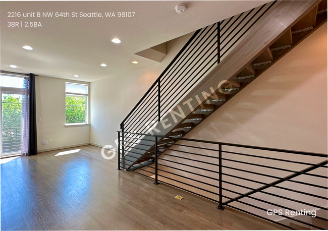 Building Photo - Beautiful Bed 3, Bath 2.5, home!