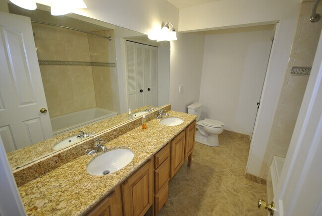 Foto del edificio - 2869 E Eisenhower Pky