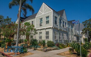 Building Photo - 400 N Ogden Dr