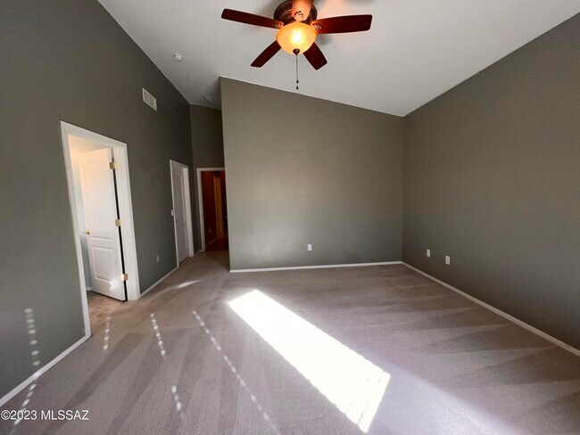 Building Photo - 7723 W Sombrero View Ln