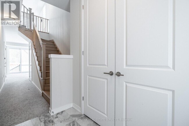 Building Photo - 18 Folcroft St