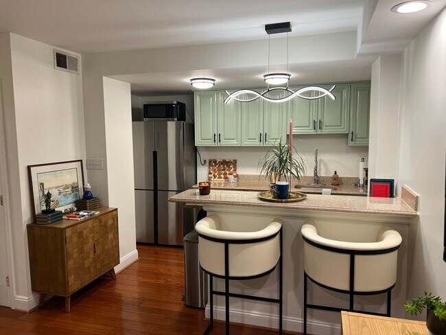 Foto principal - 1125 12th St NW